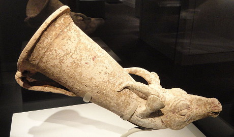 Wine horn from Iran or present-day Turkey at the Arthur M. Sackler Gallery. Wikimedia Commons/Daderot. Some rights reserved.