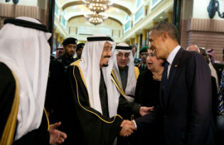 Kng Salman bin Abdulaziz of Saudi Arabia bids farewell to president Barack Obama at Erga Palace in Riyadh Saudi Arabia